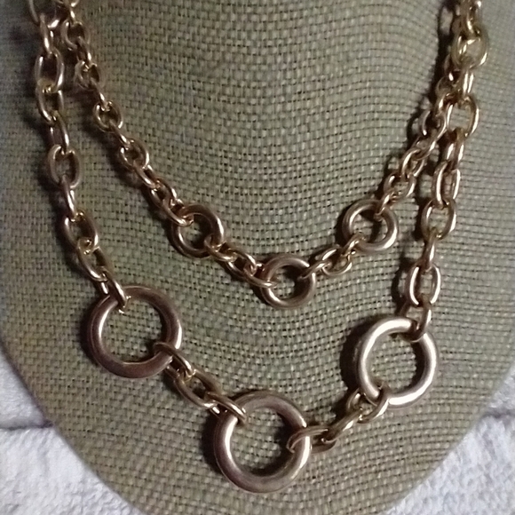 P&y goldtone circles double layer chain necklace - Picture 4 of 5
